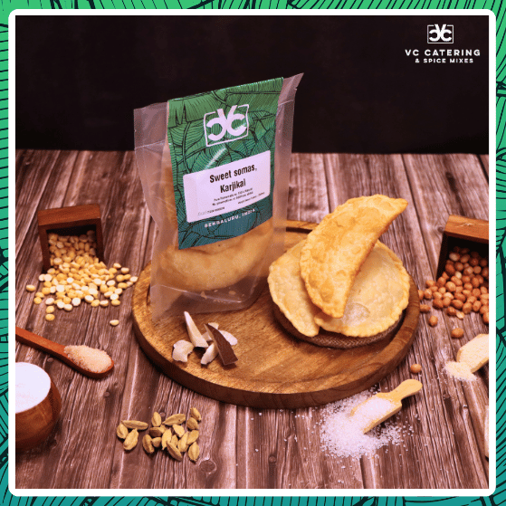 Traditional Karanji Sweet with Coconut & Jaggery Filling Traditional Karanji Sweet with Coconut & Jaggery Filling